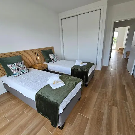 Villa House By The Lagoon - Piscina Privada Casal do Narcizo