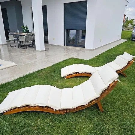 House By The Lagoon - Piscina Privada * Casal do Narcizo