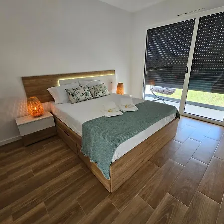 House By The Lagoon - Piscina Privada Casal do Narcizo