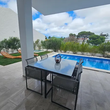 Villa House By The Lagoon - Piscina Privada Casal do Narcizo