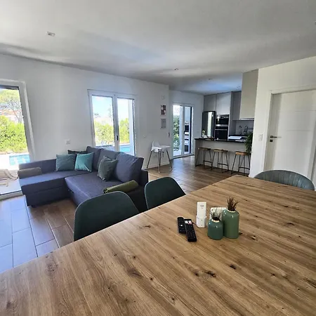 House By The Lagoon - Piscina Privada * Casal do Narcizo