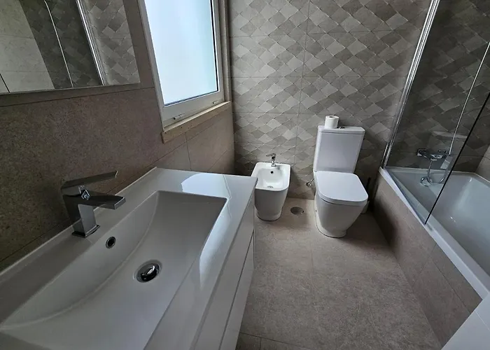 House By The Lagoon - Piscina Privada * Casal do Narcizo