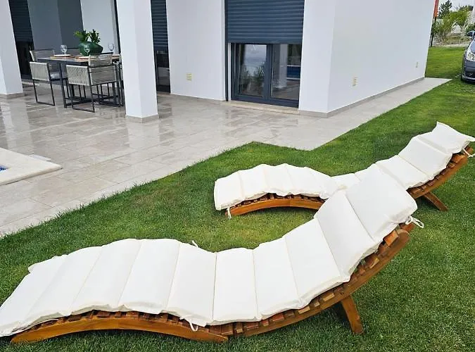 House By The Lagoon - Piscina Privada * Casal do Narcizo