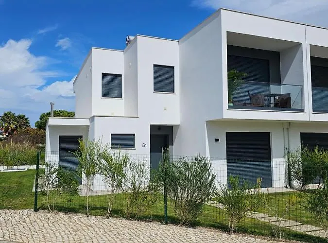 House By The Lagoon - Piscina Privada *