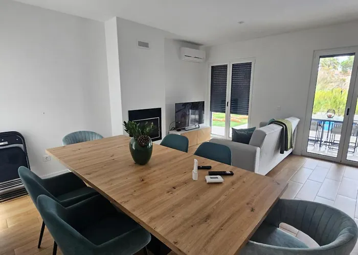 House By The Lagoon - Piscina Privada *