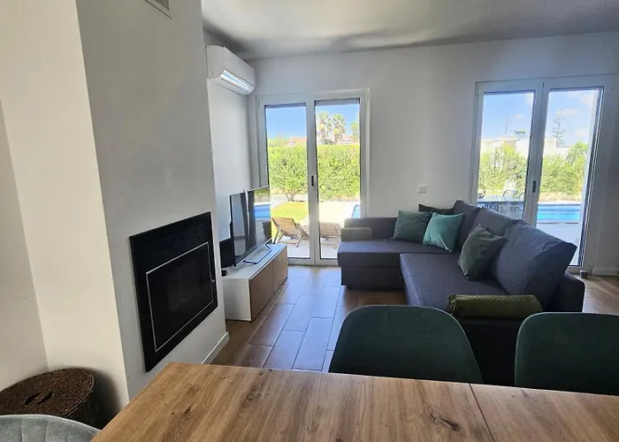 Villa House By The Lagoon - Piscina Privada