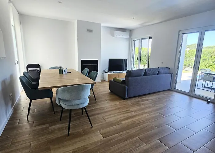 House By The Lagoon - Piscina Privada Villa *