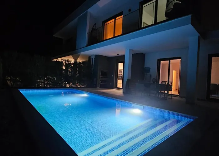 Villa House By The Lagoon - Piscina Privada Casal do Narcizo